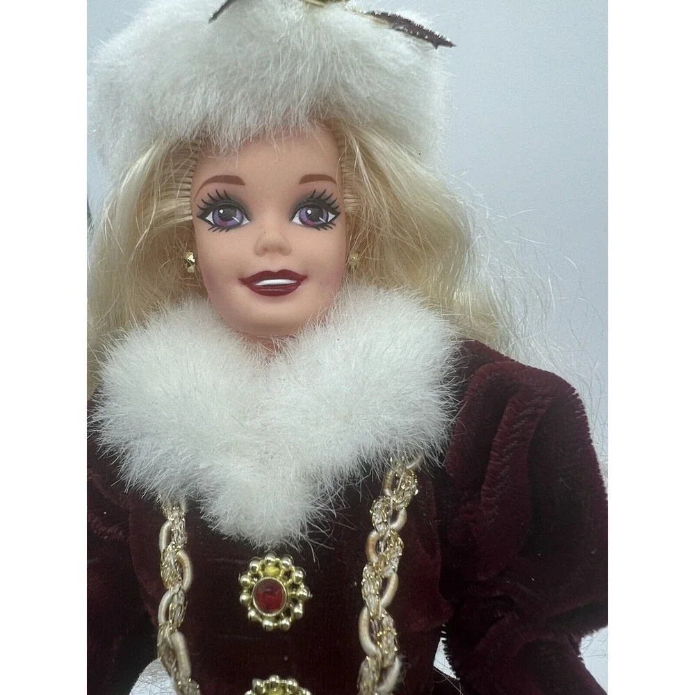 Vintage 1996 Mattel Barbie Happy Holidays Doll Special Edition 15646 W/ Gift